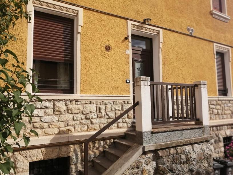 Villa Ester -Residenze Dolomitiche- ปีแอเว ดี กาโดเร ภายนอก รูปภาพ