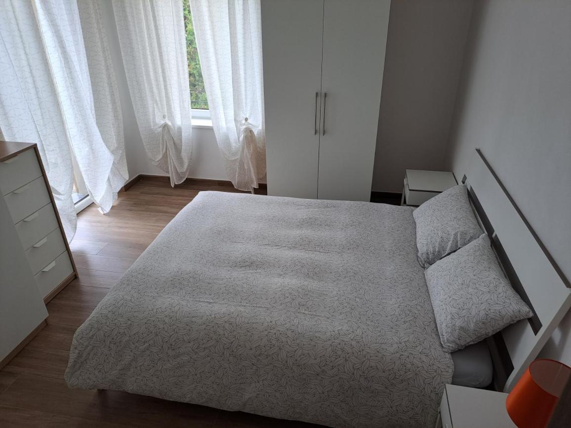 Villa Ester -Residenze Dolomitiche- ปีแอเว ดี กาโดเร ภายนอก รูปภาพ